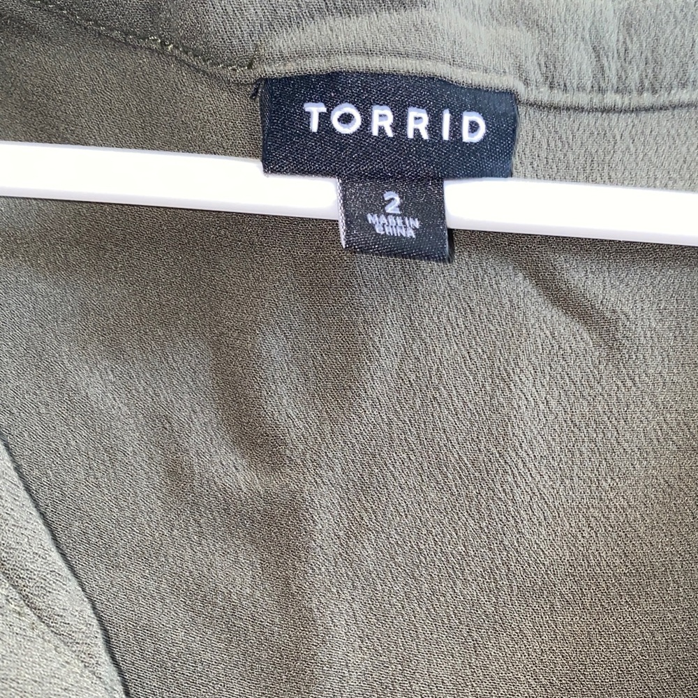 Torrid Olive Button-Up Tank Top - Picture 3 of 7